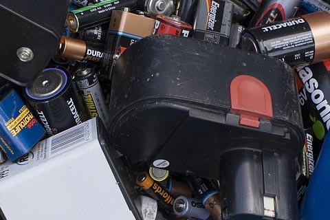 ㊣丰润姜家营乡UPS蓄电池回收价格㊣上门回收报废电池㊣收废弃蓄电池
